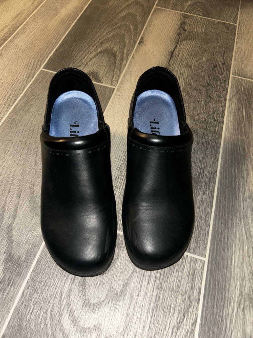 Women’s Black Slip-On Comfort Clogs